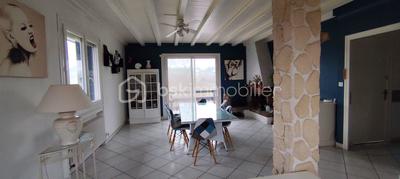 Maison - 196 m² - 9 pièces