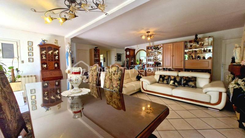 Maison - 110 m² - 4 pièces