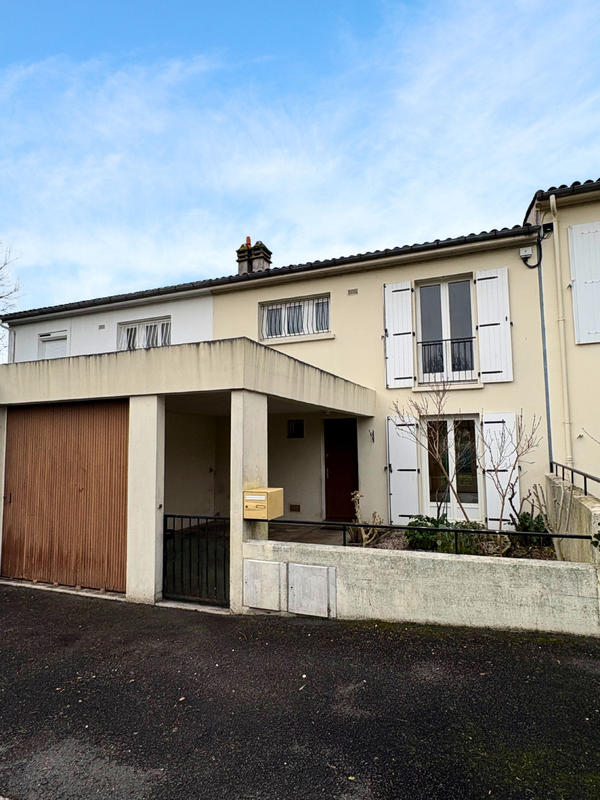 Maison - 84 m² - 4 pièces