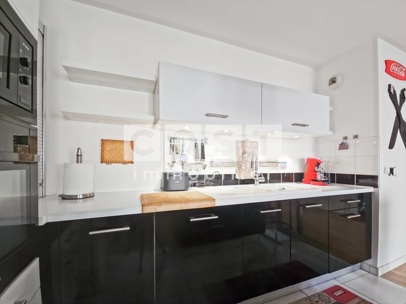 Appartement - 86 m² - 4 pièces