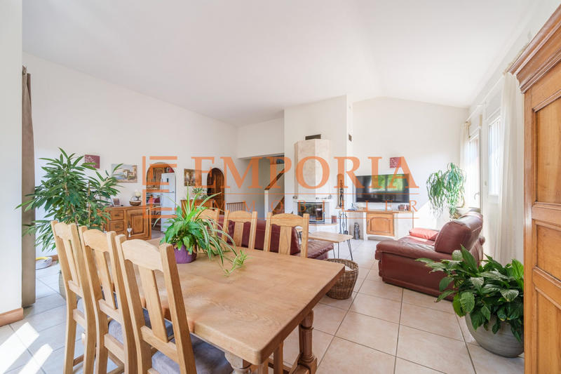 Maison - 175 m² - 8 pièces