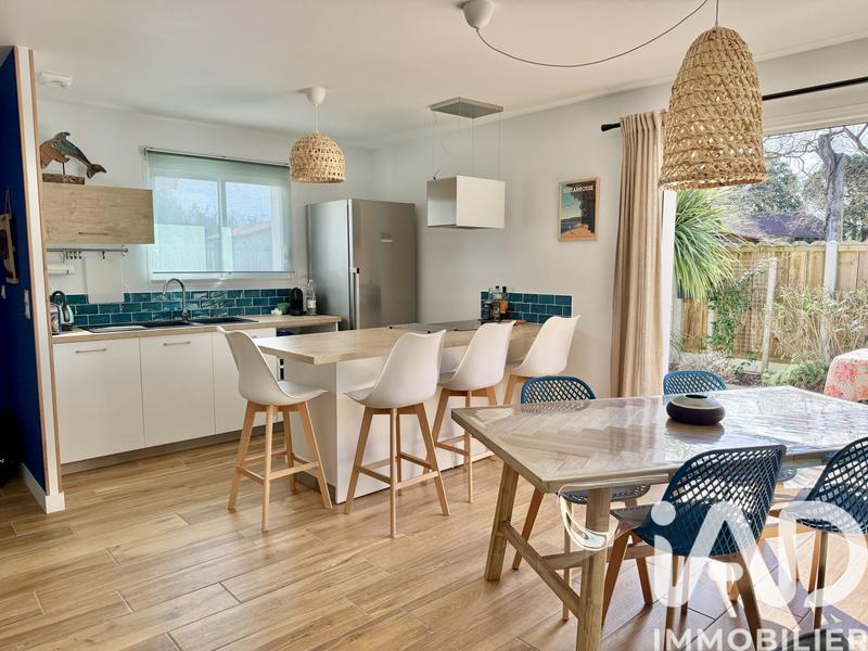 Maison - 80 m² - 4 pièces