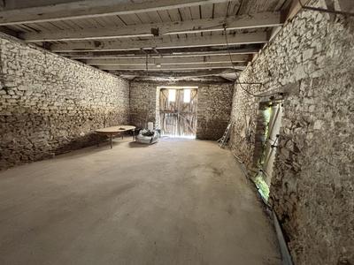 Maison traditionnelle - 211 m² - 4 pièces