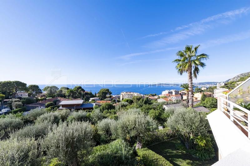 Appartement - 85 m² - 3 pièces