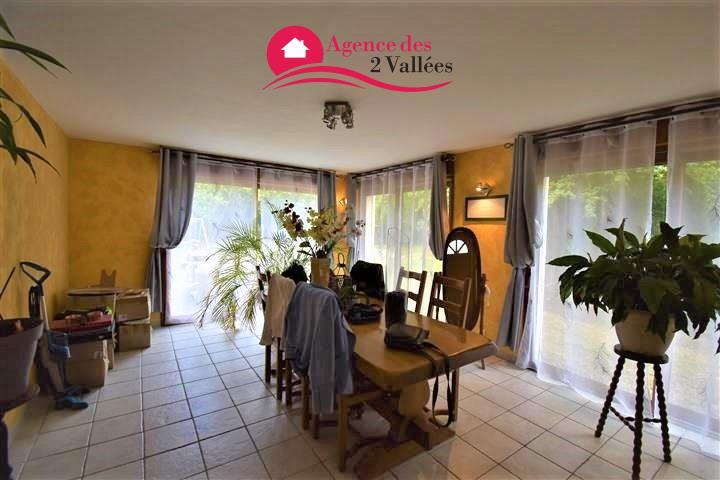 Maison - 135 m² - 6 pièces