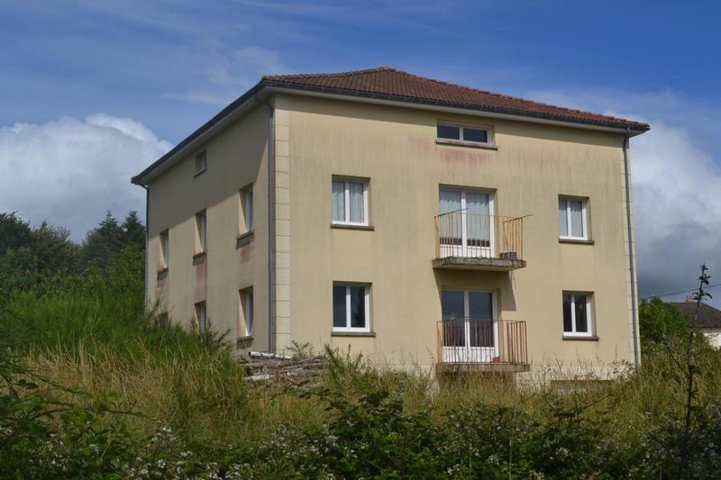 Maison - 250 m² - 10 pièces