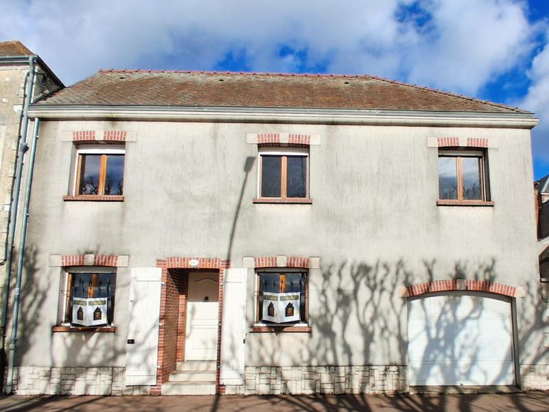 Maison - 104 m² - 5 pièces