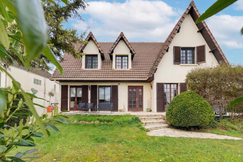 Maison - 143 m² - 5 pièces