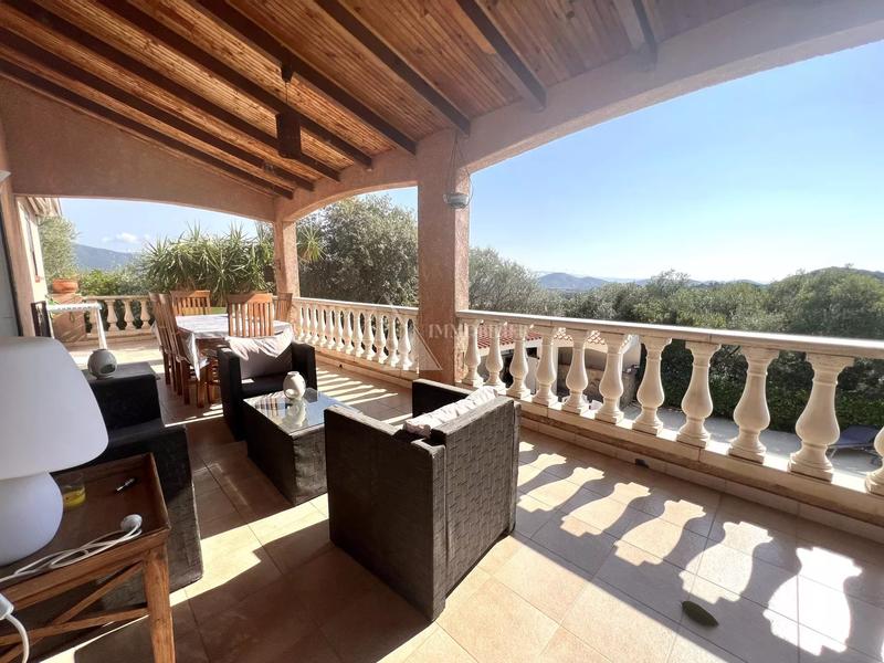 Villa - 177 m² - 5 pièces