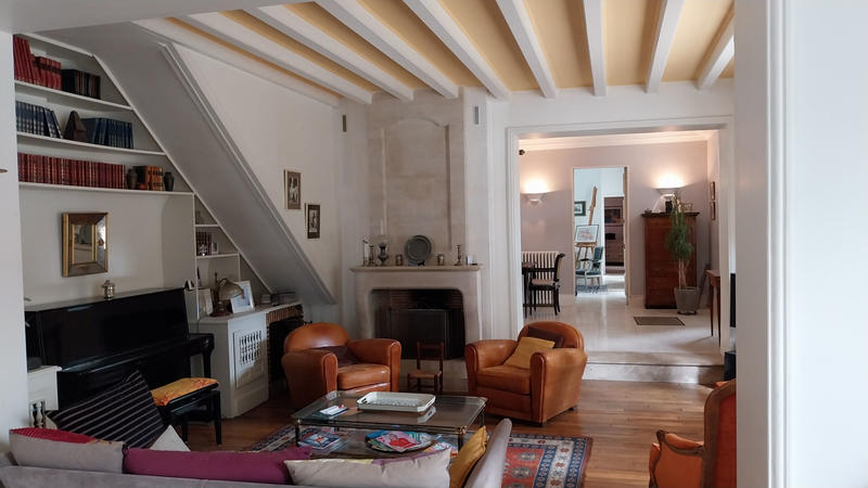 Maison - 230 m² - 7 pièces