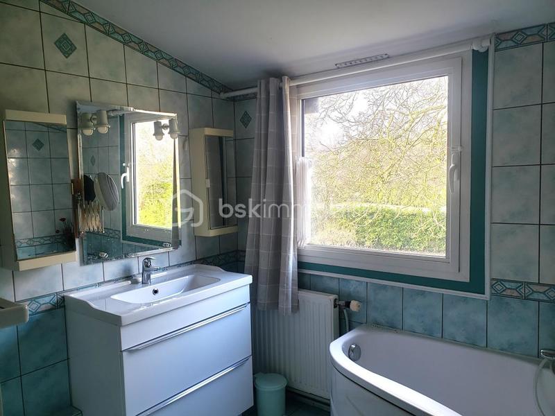 Maison traditionnelle - 125 m² - 7 pièces