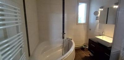 Appartement - 72 m² - 2 pièces