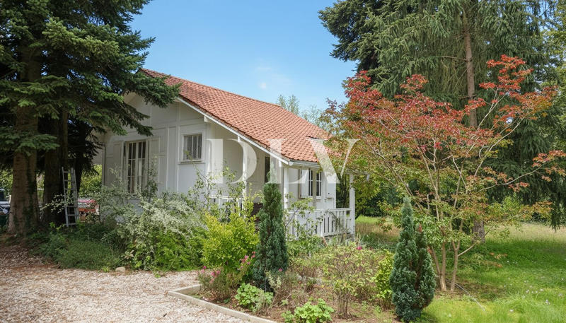 Maison - 194 m² - 6 pièces