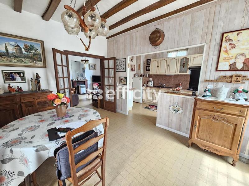 Maison - 234 m² - 5 pièces