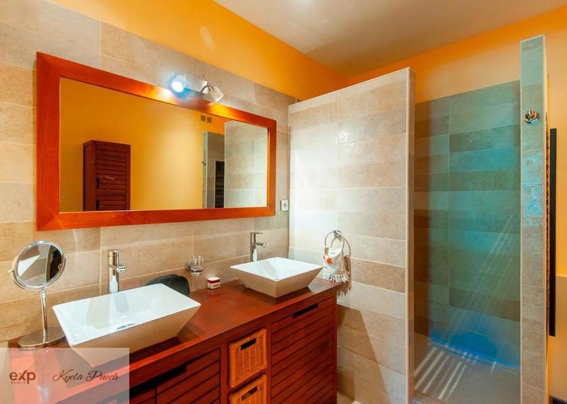 Villa - 152 m² - 8 pièces