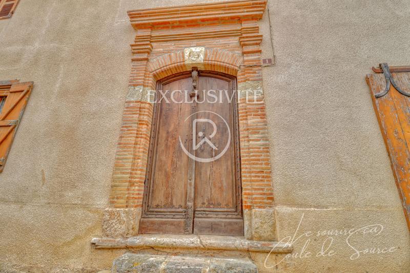 Maison de village - 460 m² - 7 pièces