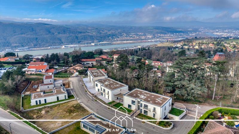 Appartement - 72 m² - 3 pièces