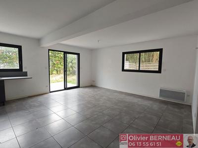 Maison - 85 m² - 5 pièces