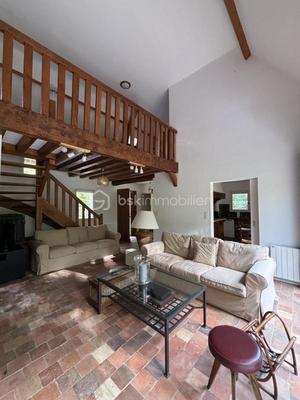 Maison traditionnelle - 128 m² - 7 pièces