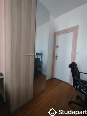 Chambre - 9 m² - 1 pièce