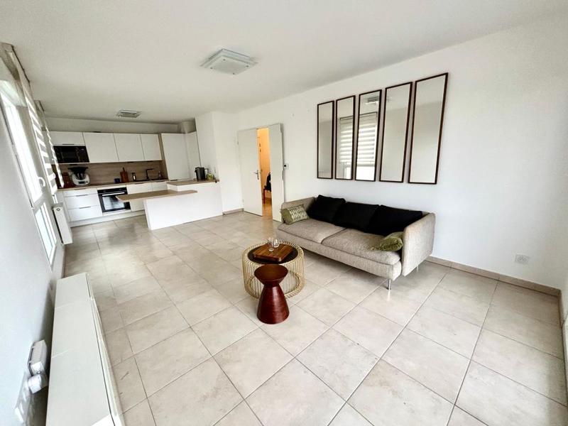 Appartement - 65 m² - 3 pièces