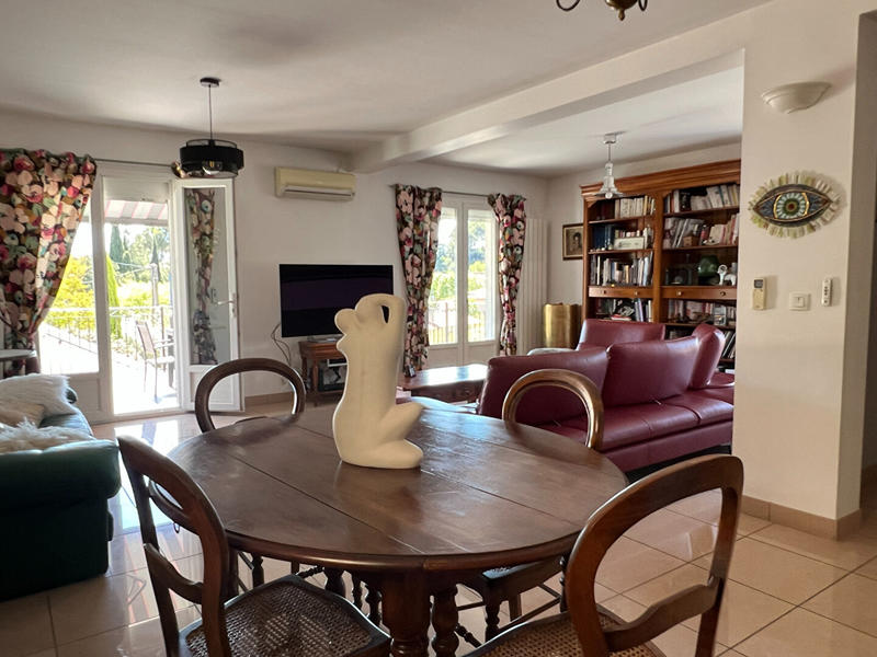 Maison - 170 m² - 5 pièces