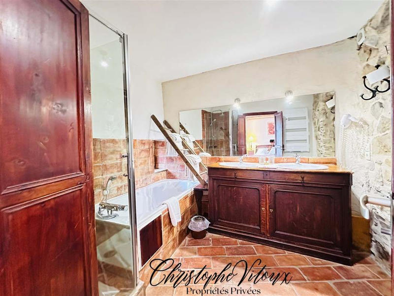 Demeure - 142 m² - 6 pièces