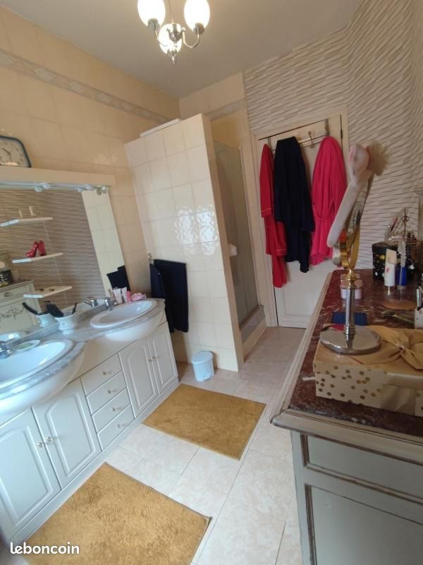 Maison - 152 m² - 7 pièces