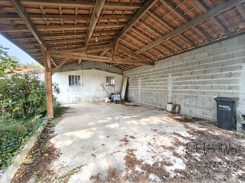 Maison - 219 m² - 8 pièces