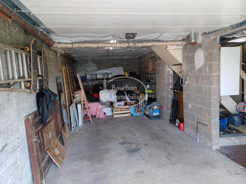 Maison - 96 m² - 5 pièces