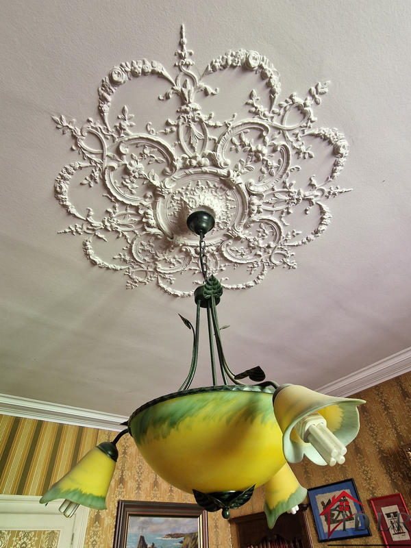 Maison - 211 m² - 7 pièces