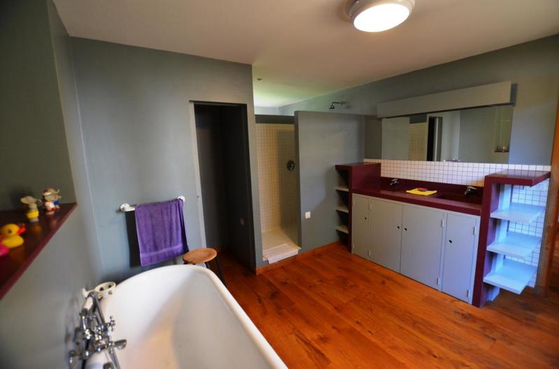 Maison - 421 m² - 11 pièces