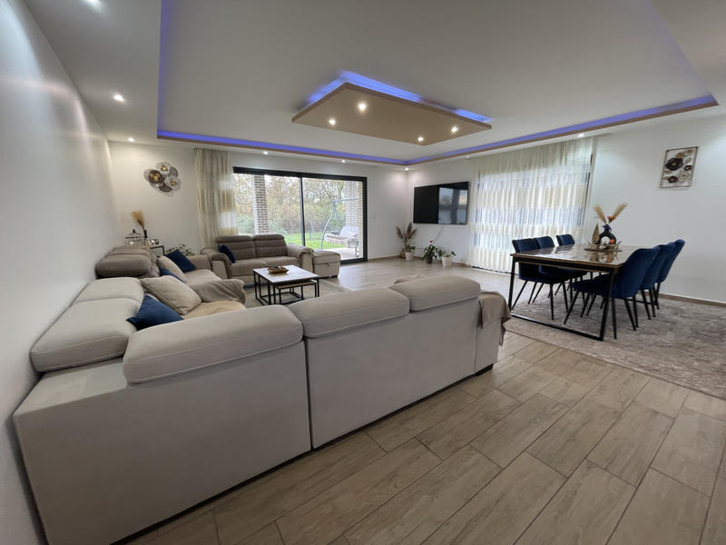 Maison - 141 m² - 5 pièces