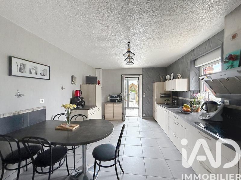 Maison - 97 m² - 4 pièces