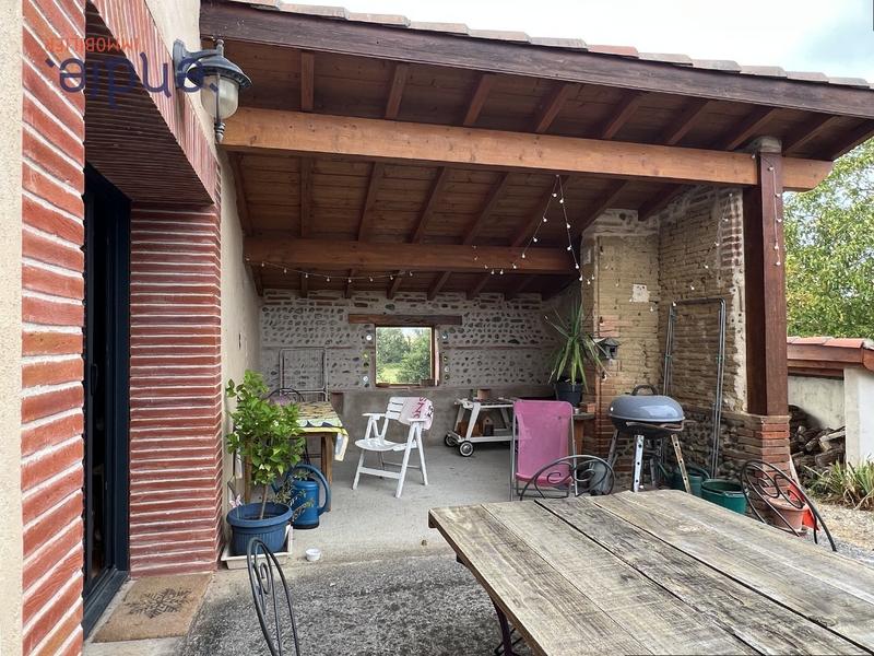 Maison - 225 m² - 7 pièces