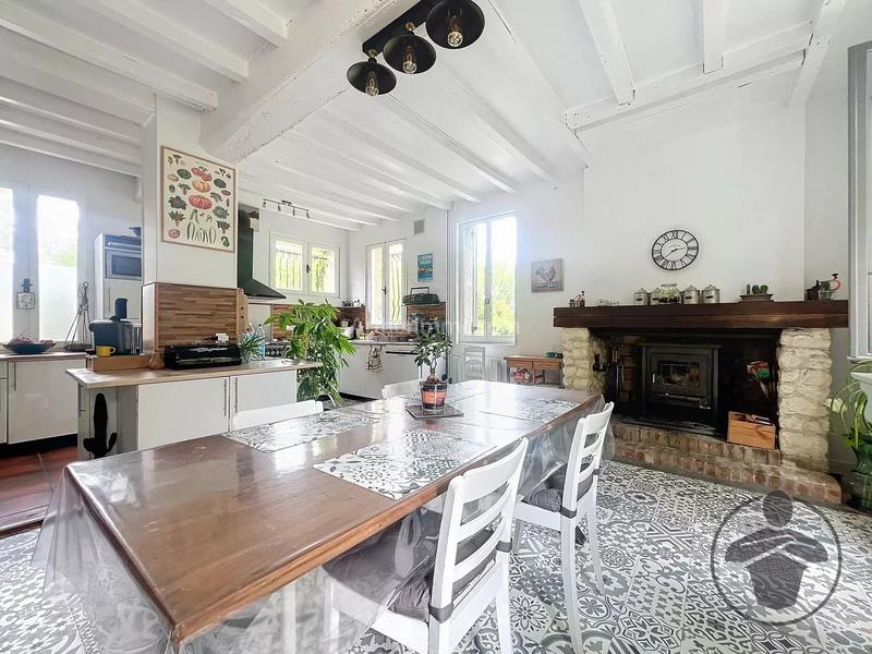 Maison - 164 m² - 4 pièces