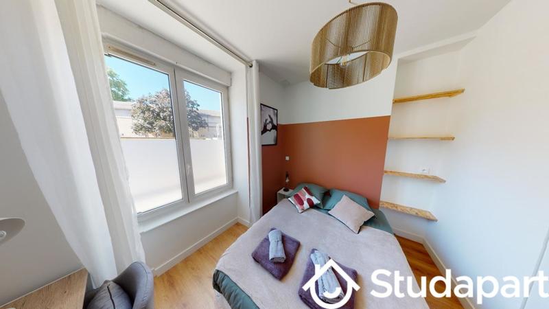 Chambre - 310 m² - 1 pièce