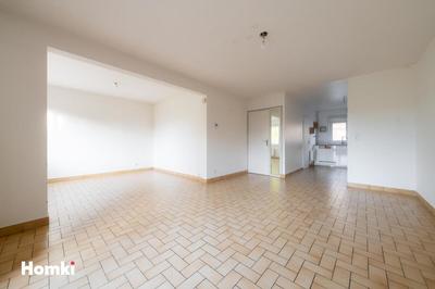 Maison - 104 m² - 6 pièces