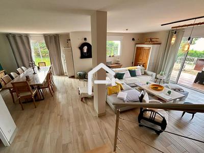 Villa - 284 m² - 7 pièces