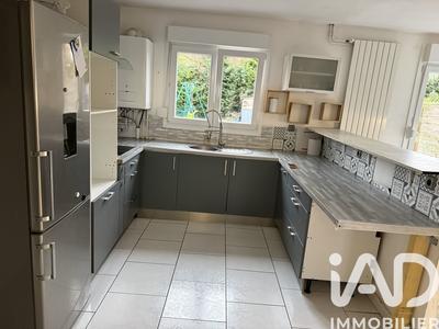 Maison - 93 m² - 5 pièces