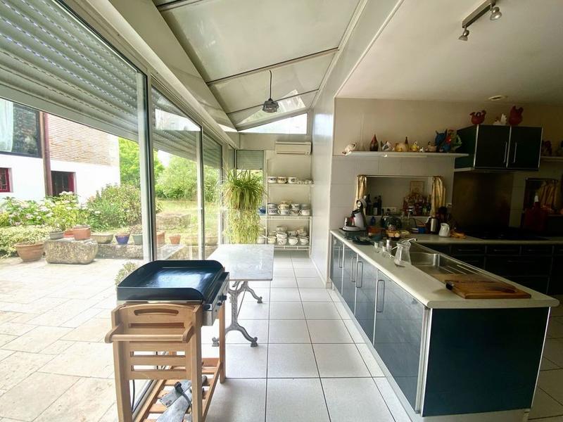 Maison de ville - 335 m² - 10 pièces