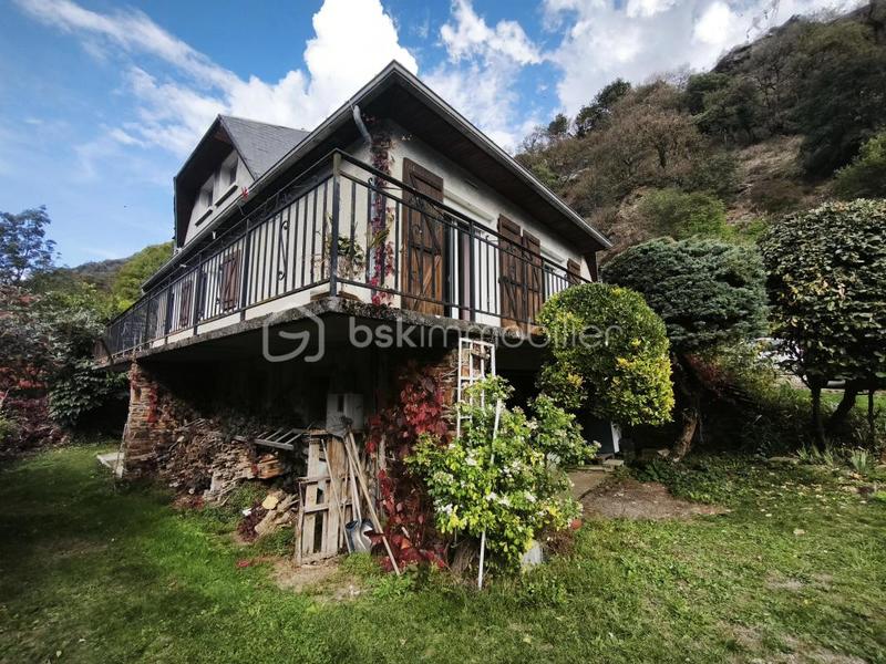 Villa - 230 m² - 10 pièces