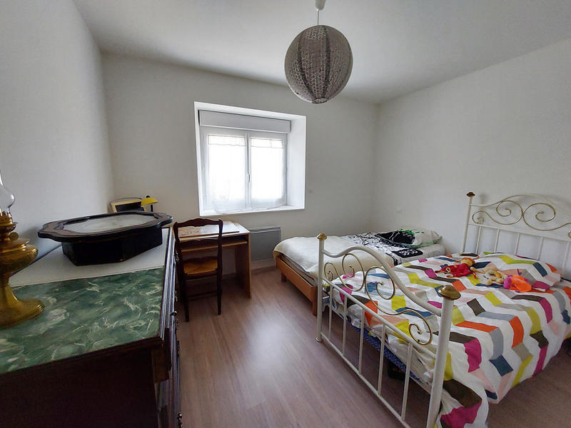 Maison - 140 m² - 8 pièces