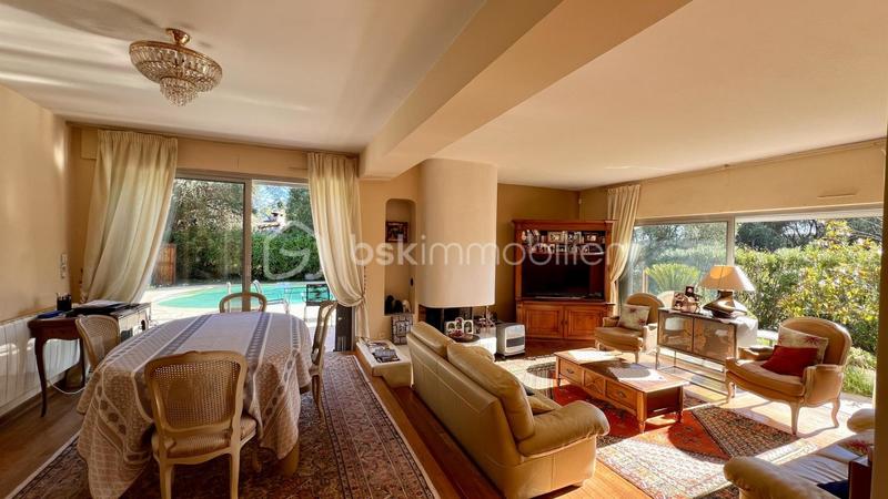 Villa - 150 m² - 6 pièces