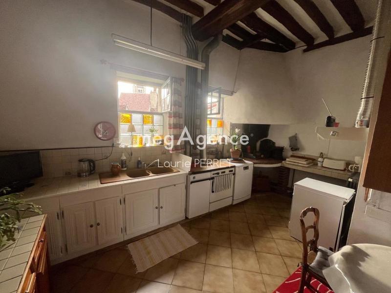 Maison ancienne - 181 m² - 7 pièces
