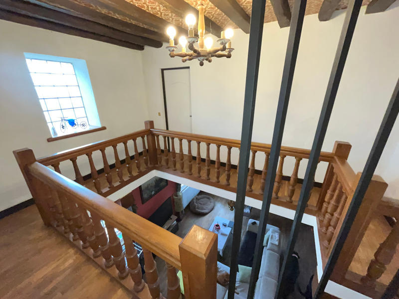 Maison - 240 m² - 9 pièces