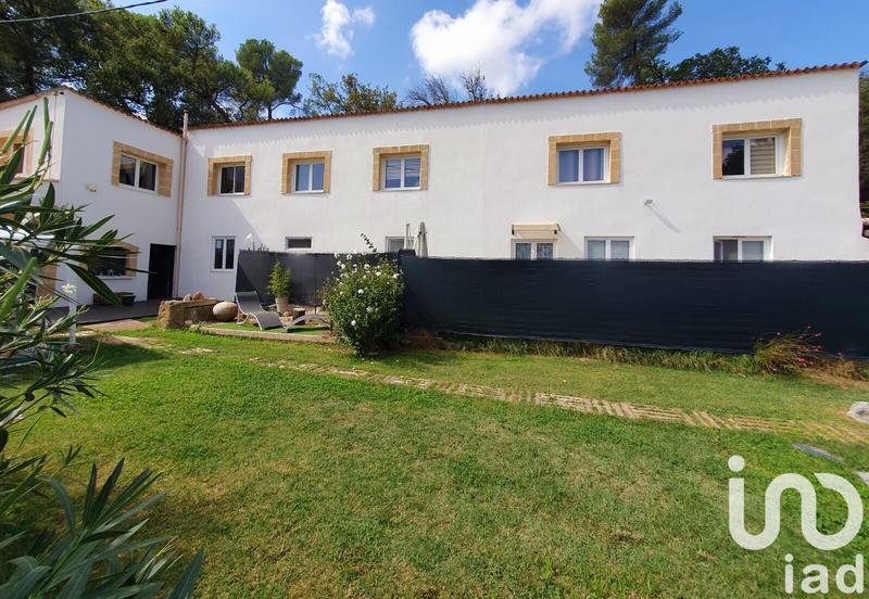 Maison - 220 m² - 8 pièces