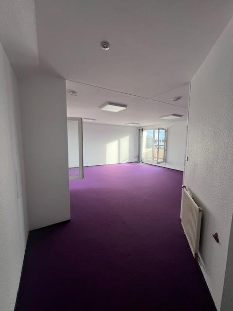 Bureau - 70 m² - 1 pièce