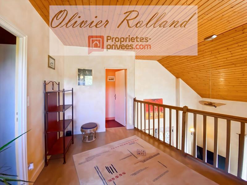 Maison - 220 m² - 9 pièces