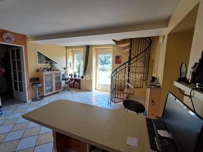 Maison en pierre - 160 m² - 6 pièces
